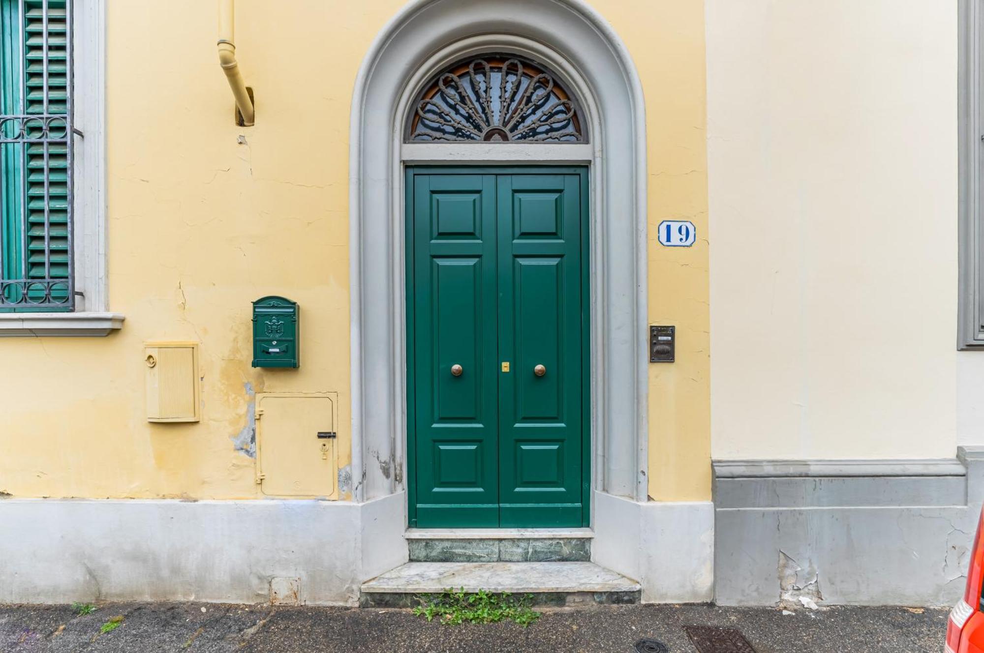 Bright Apartment With Private Garden And Balcony Florence Ngoại thất bức ảnh